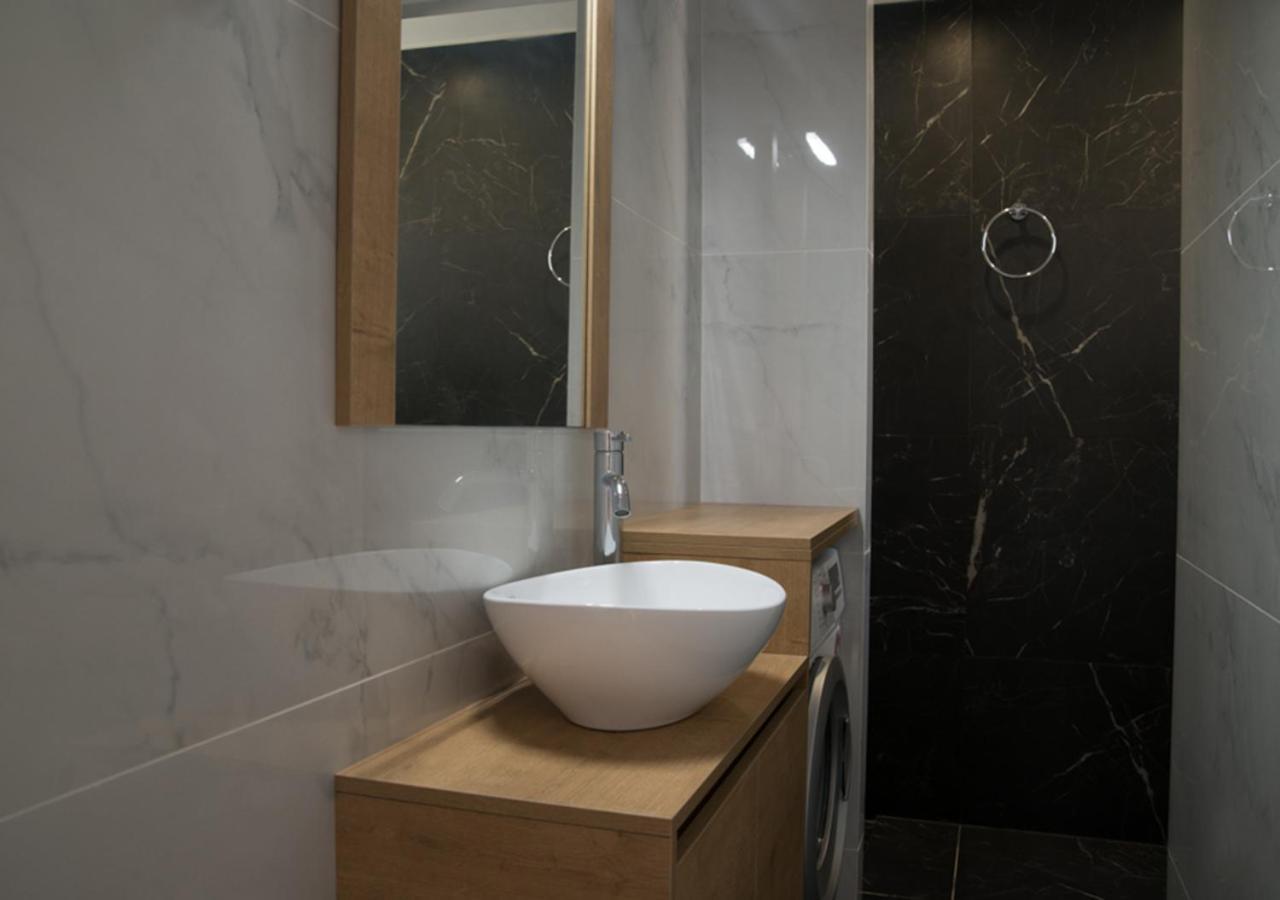 Sia Mare Apartamento Kalivia Thorikou Exterior foto