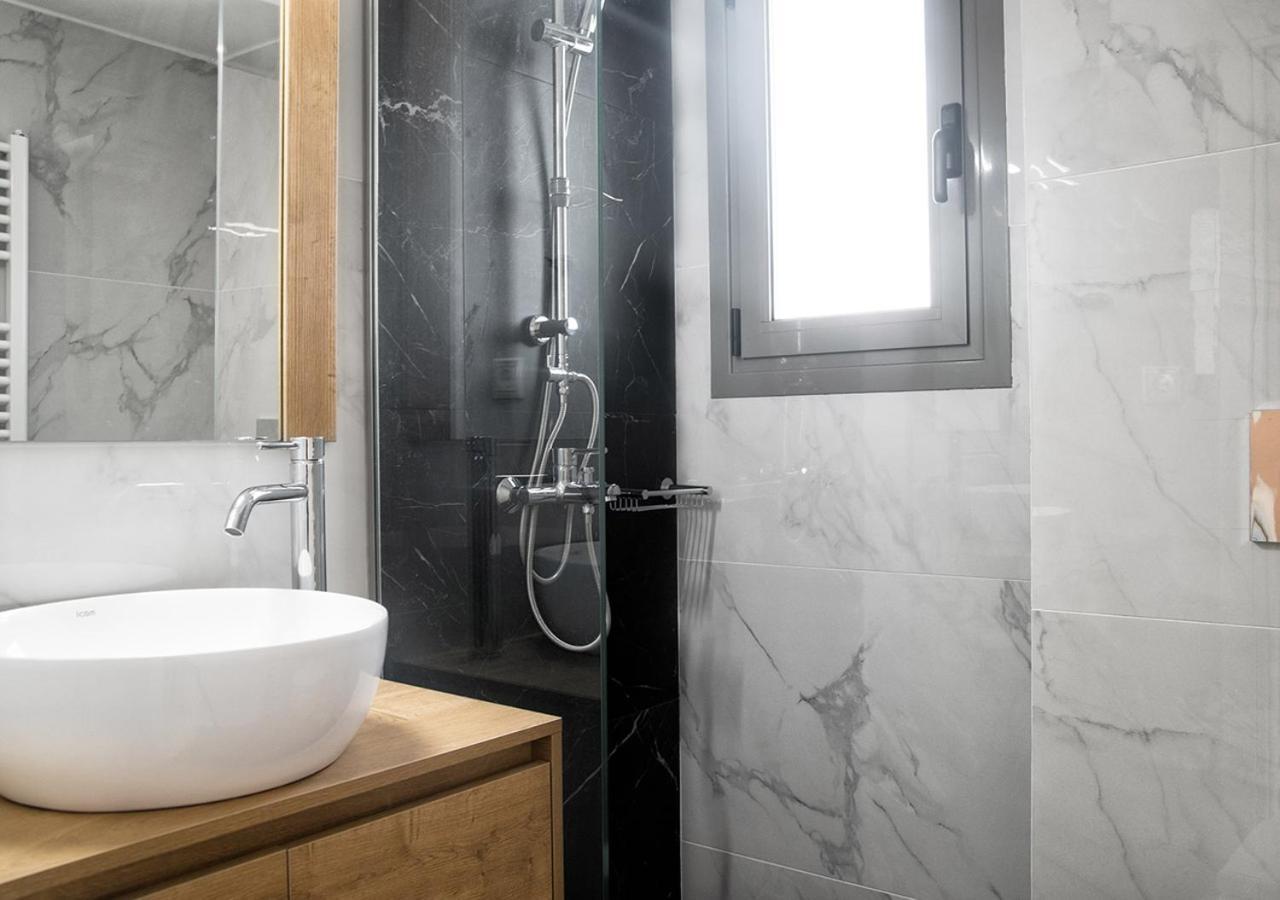 Sia Mare Apartamento Kalivia Thorikou Exterior foto